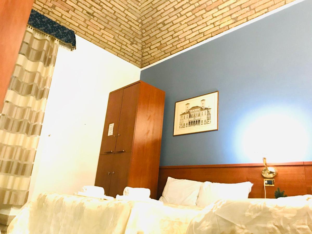 Holiday Rome Termini Hotel Exterior foto